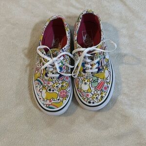 Adorable girls Vans